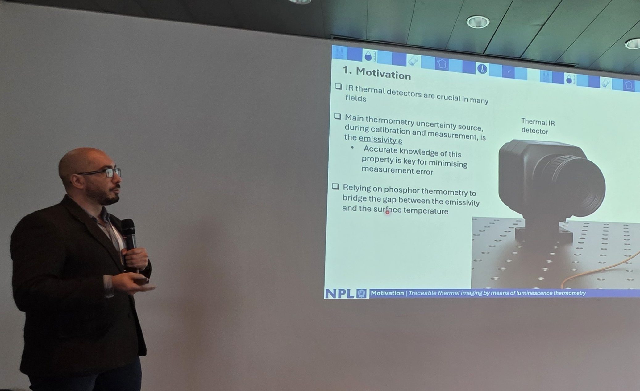 Aldo Mendiata presents on phosphor thermometry